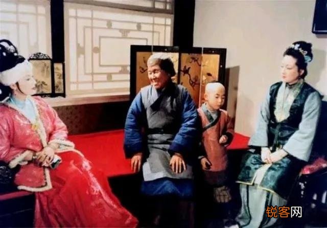 老人常说：再累莫坐人肉凳,再饿莫吃坟前供！如何解释这段话？