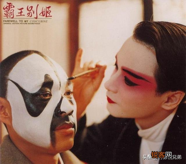 电影《霸王别姬》讲述的是什么故事？主人公是谁？