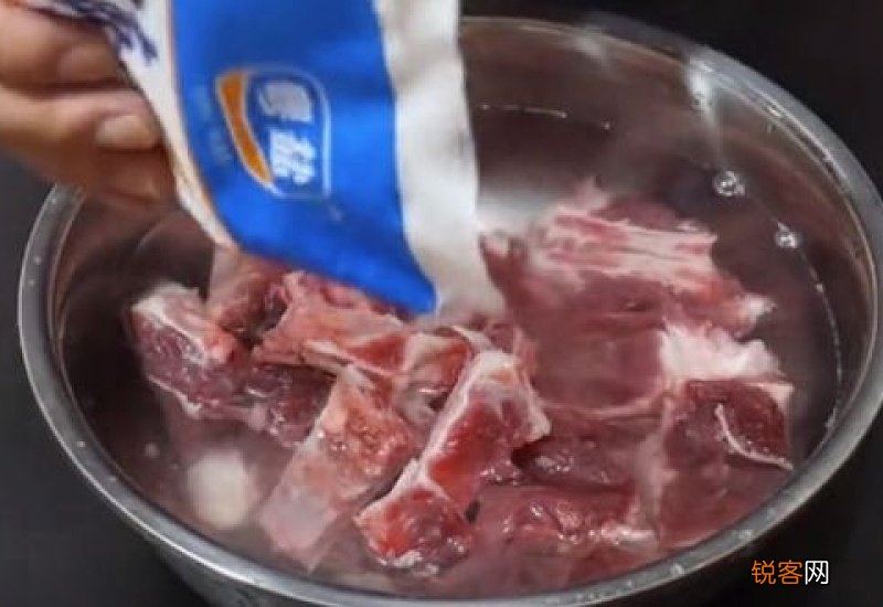如何泡出肉里面的血水
