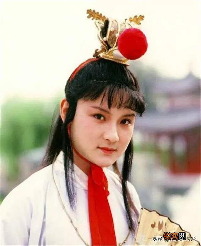 贾宝玉生日夜宴,请了众姊妹,宝玉为何唯独不请迎春、惜春两人？