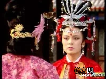 为什么红楼梦中人元春、迎春、探春、惜春名字不按家族辈分排？