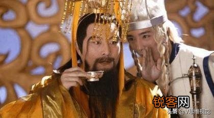 为什么《西游记》里的妖怪看到孙悟空第一反应是嘲笑他是弼马温,而不是因为他大闹天宫过而害怕？