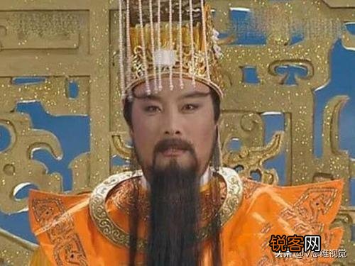 为什么《西游记》里的妖怪看到孙悟空第一反应是嘲笑他是弼马温,而不是因为他大闹天宫过而害怕？