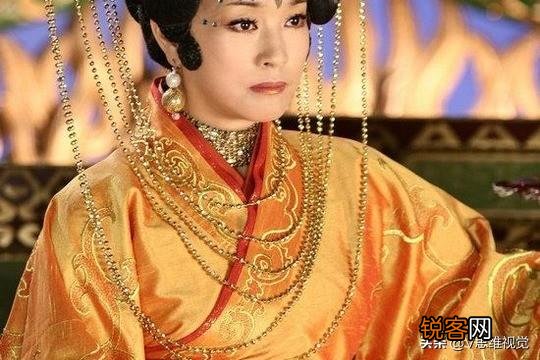 为什么《西游记》里的妖怪看到孙悟空第一反应是嘲笑他是弼马温,而不是因为他大闹天宫过而害怕？