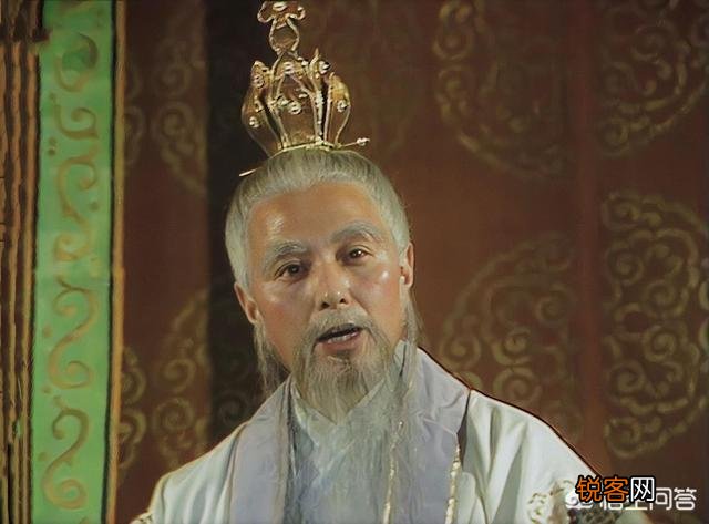 西游记中,菩提祖师是如何传授孙悟空本领的？