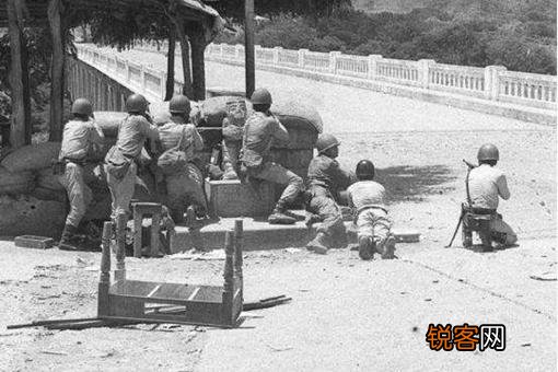 足球战争爆发的原因是什么？