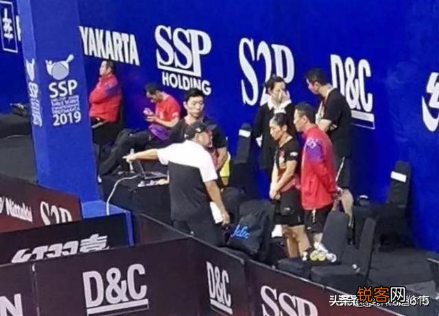 亚锦赛昕雯组合上演史诗大逆转,赛后刘国梁二话不说直接怒批。当时怎么回事？