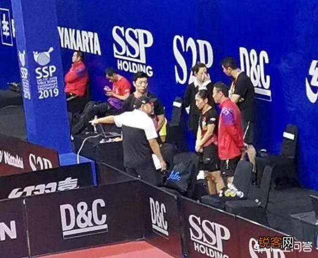 亚锦赛昕雯组合上演史诗大逆转,赛后刘国梁二话不说直接怒批。当时怎么回事？