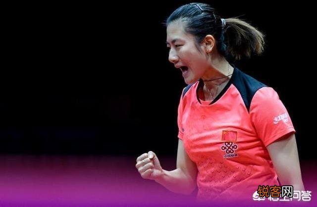 丁宁与郑怡静1/4决赛第三局因故比赛停8分钟,郑怡静第四局仅得1分,当时发生了什么？