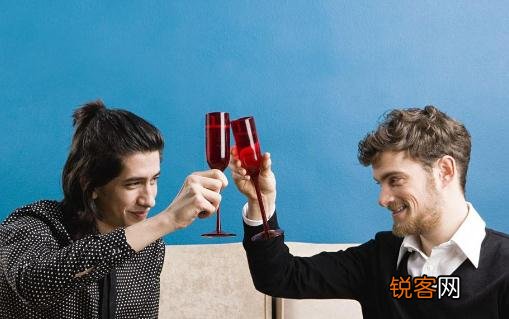 男性饮酒易导致乳癌 长期饮酒可增加女性患乳腺癌的风险