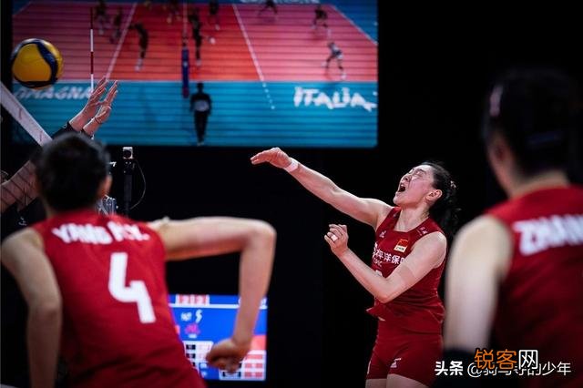 为什么刘晓彤、王媛媛、王梦洁和姚迪每场比赛都出战？