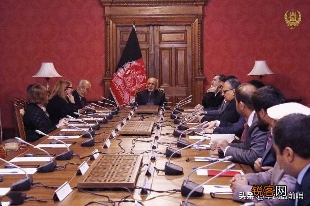 阿富汗首都遭爆炸袭击34人死亡,塔利班为何下“黑手”？