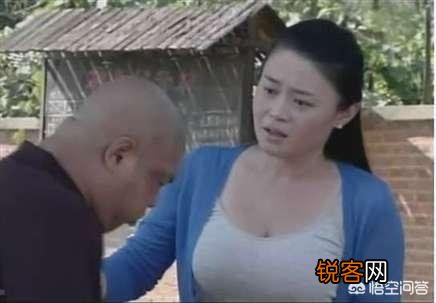 为什么沈春阳靠演技拍戏,而关婷娜总是靠胸拍戏？