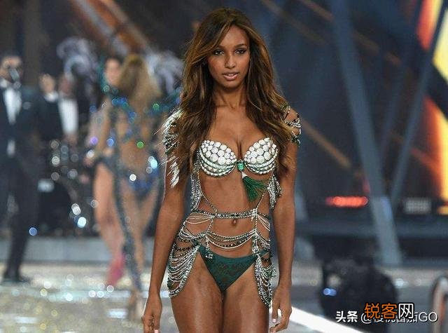 维密的梦幻文胸都有哪些维密天使佩戴过呢？