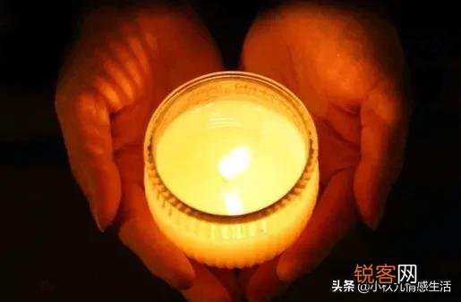 为什么说失事飞机MU5735数据十分反常？黑匣子能否给出答案？