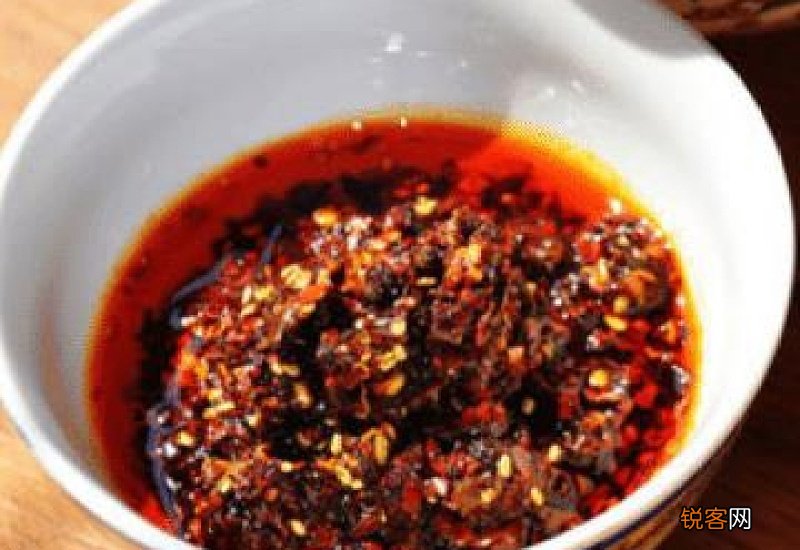 红油豆瓣酱和郫县豆瓣酱的区别