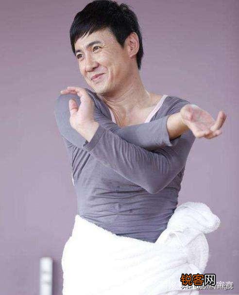 《西红柿首富》和《夏洛特的烦恼》中谁是实力派？谁的演技更好？