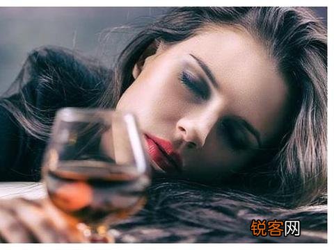 老人言：人生有两饭不吃,上了菜的宴席,下了桌的酒,是什么意思？