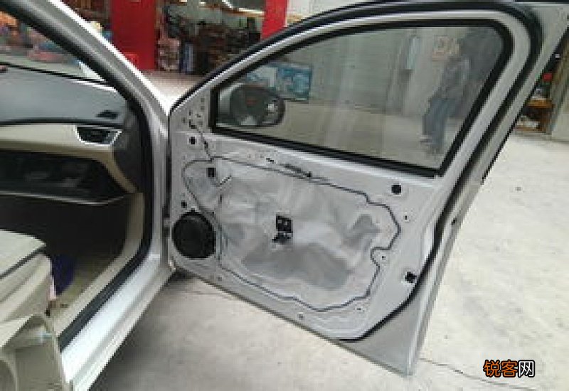 车门里有水声怎么办 车门有水声怎么回事