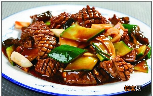 如果你是大厨,如何做一桌12菜一汤2主食的全猪宴？