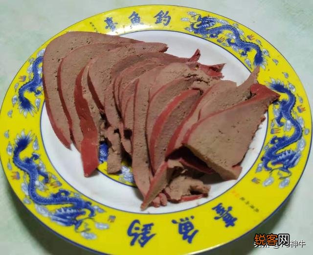 如果你是大厨,如何做一桌12菜一汤2主食的全猪宴？