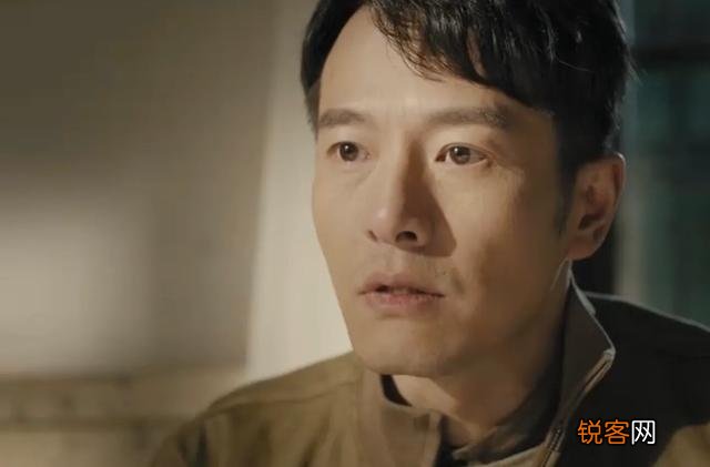 《燃烧》许广义为什么在许家福开棺验尸案后整个人都变了？什么事刺激了他？