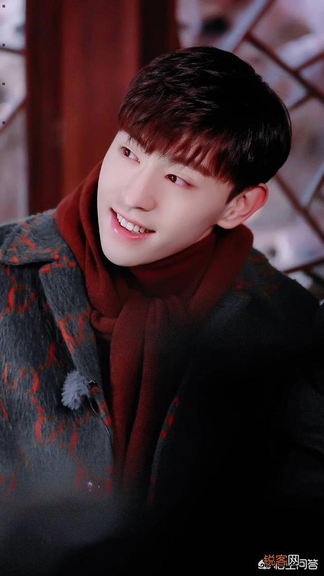 现在的实力派演员有哪些？你心目中喜欢哪些？比如说某某？