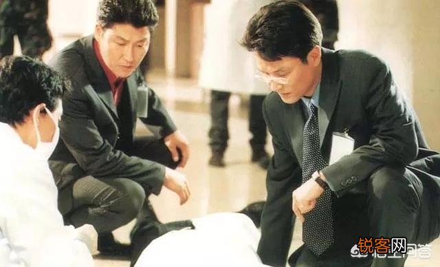 韩国有哪些实力派男演员？