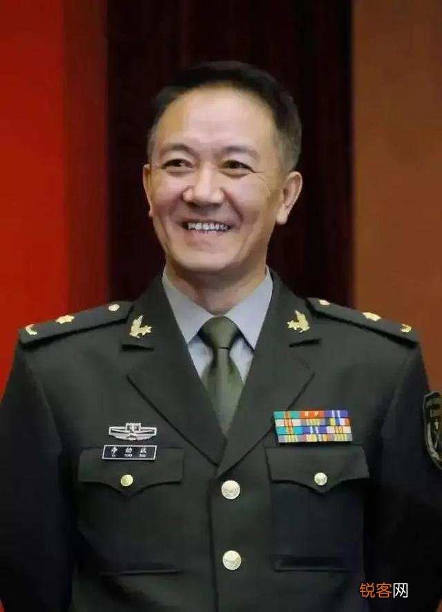 中国有哪些实力派男演员？