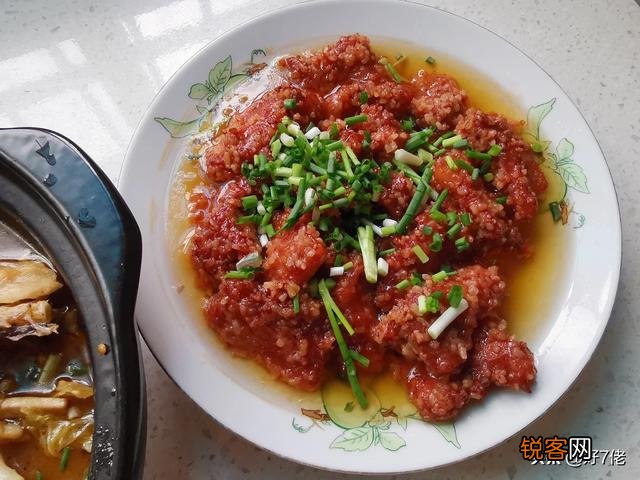 发美食照片配什么句子？