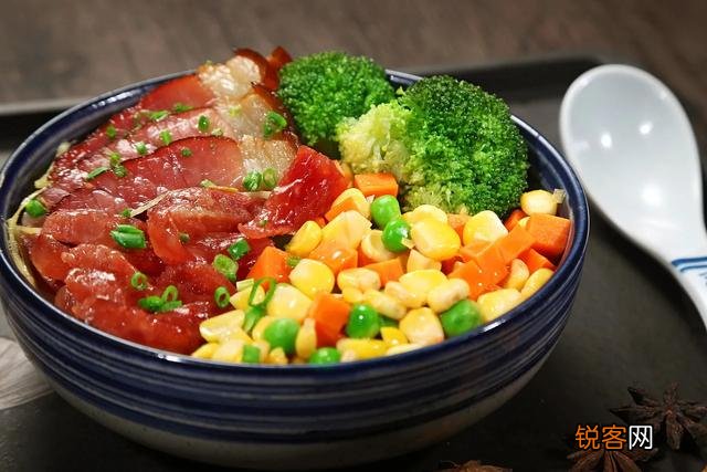 发美食照片配什么句子？