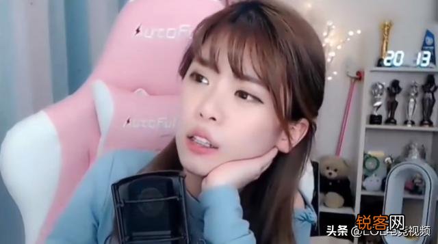 LOL主播周淑怡举办“怡像大赛”,粉丝投稿脑洞大开,网友：生动形象,你觉得好看么？