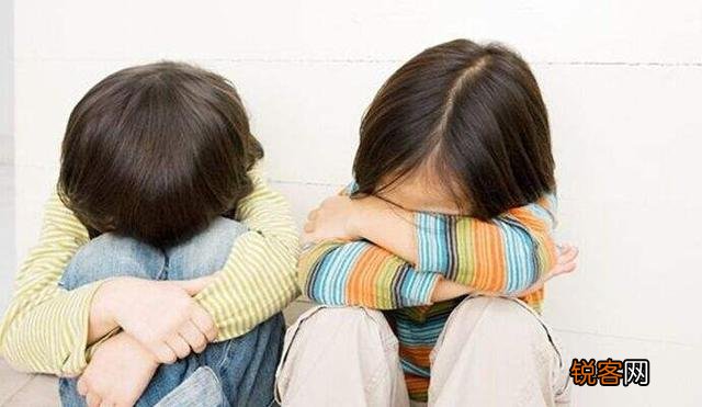 孩子怕见人,怎么培养她的活泼性格？