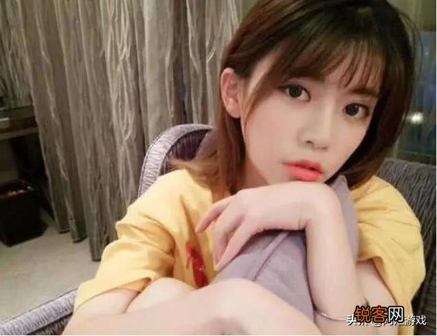 LPL周淑怡COS阿卡丽出意外,起身跳舞的一瞬间,直接收到超管警告,你有何看法？