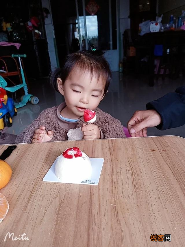 全职宝妈,老公每月给1000块钱,却仍嫌花钱大手大脚怎么办？