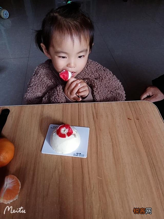 全职宝妈,老公每月给1000块钱,却仍嫌花钱大手大脚怎么办？