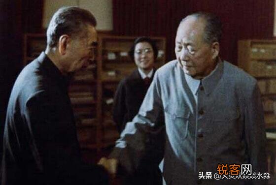无人与我立黄昏,无人问我粥可温,你读过最孤独的诗词是什么？