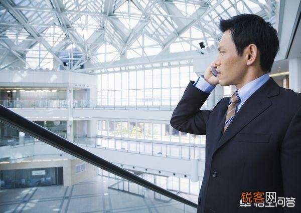 爱上了自己的上司,怎么办？