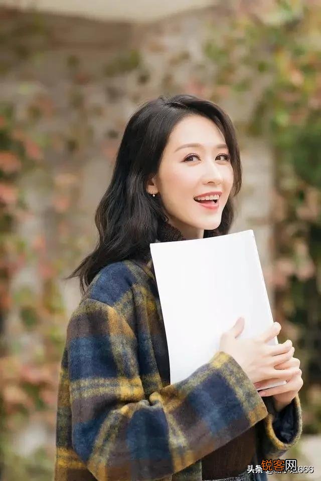 我是单身,一个有家室的男人对我很好,我慢慢对他也产生了依赖,我该怎么办？