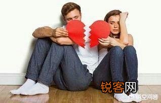 我已经有女朋友了,可是我今年换了个工作,女同事也喜欢上我了,有点心动怎么办？