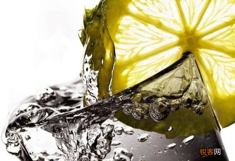 喝柠檬水对牙齿好吗 柠檬水对牙齿有害吗