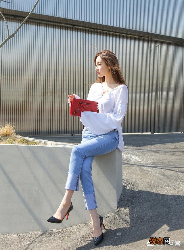 爱情必须要用金钱来衡量么？