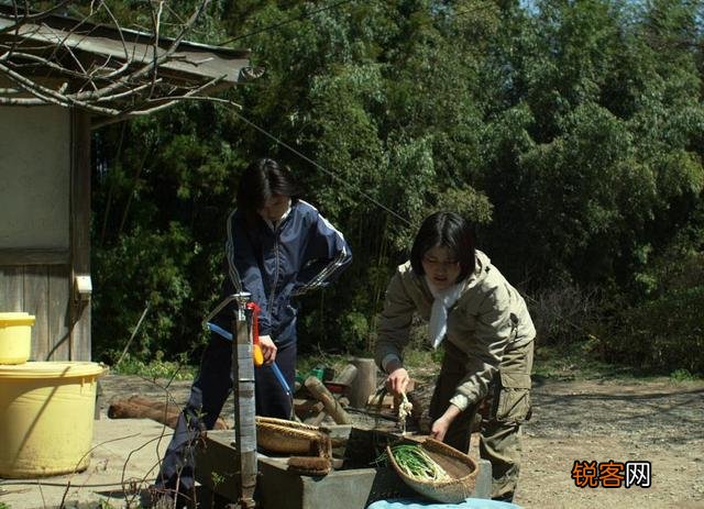 都是农村,为什么日本人都愿意留在农村生活,而我们却都涌向城市？