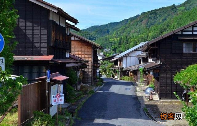 都是农村,为什么日本人都愿意留在农村生活,而我们却都涌向城市？