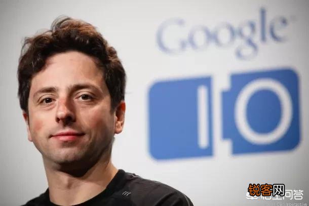 为什么有些人认为谷歌两位创始人,拉里佩奇常常在观众的面前出现,而谢尔盖·布林却很少露面？