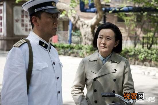 《父母爱情》剧中海军为什么没有佩戴军衔？