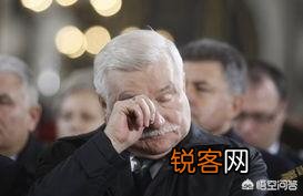 瓦文萨当总统拿总统工资,不当总统了回船厂当电工拿电工资,是怎么做到的？是真的吗？