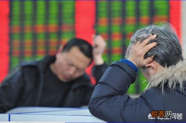 如果股票每天都能涨停,那么投资1万块钱进去一年以后能获得多少钱？