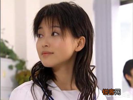 如何评价演员金莎的颜值？