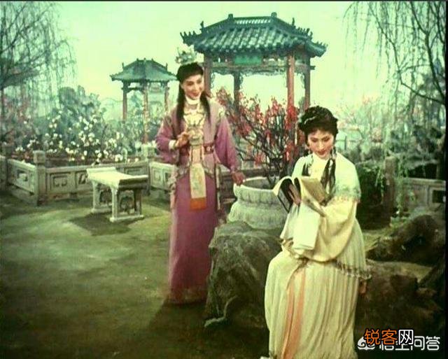有哪些小说你看完之后又看了一遍？